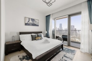 2 عدّة غرف نوم ومكواة/لوح كي وواي فاي وملاءات أسرّة