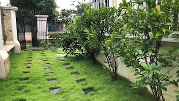 Khuôn viên nơi lưu trú