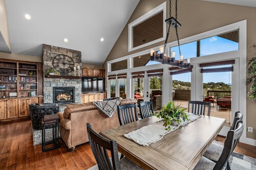 Brasada Ranch | Hot Tub | Guest Casita | 5 Bed