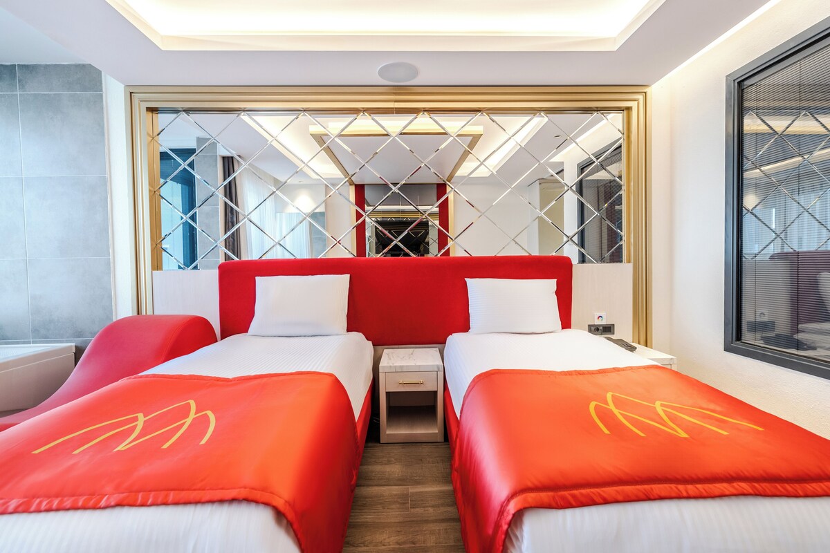 Free minibar items, in-room safe, desk, free WiFi