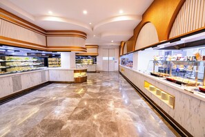 Free daily buffet breakfast