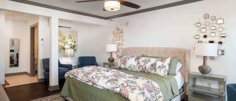 1 bedroom, desk, iron/ironing board, WiFi