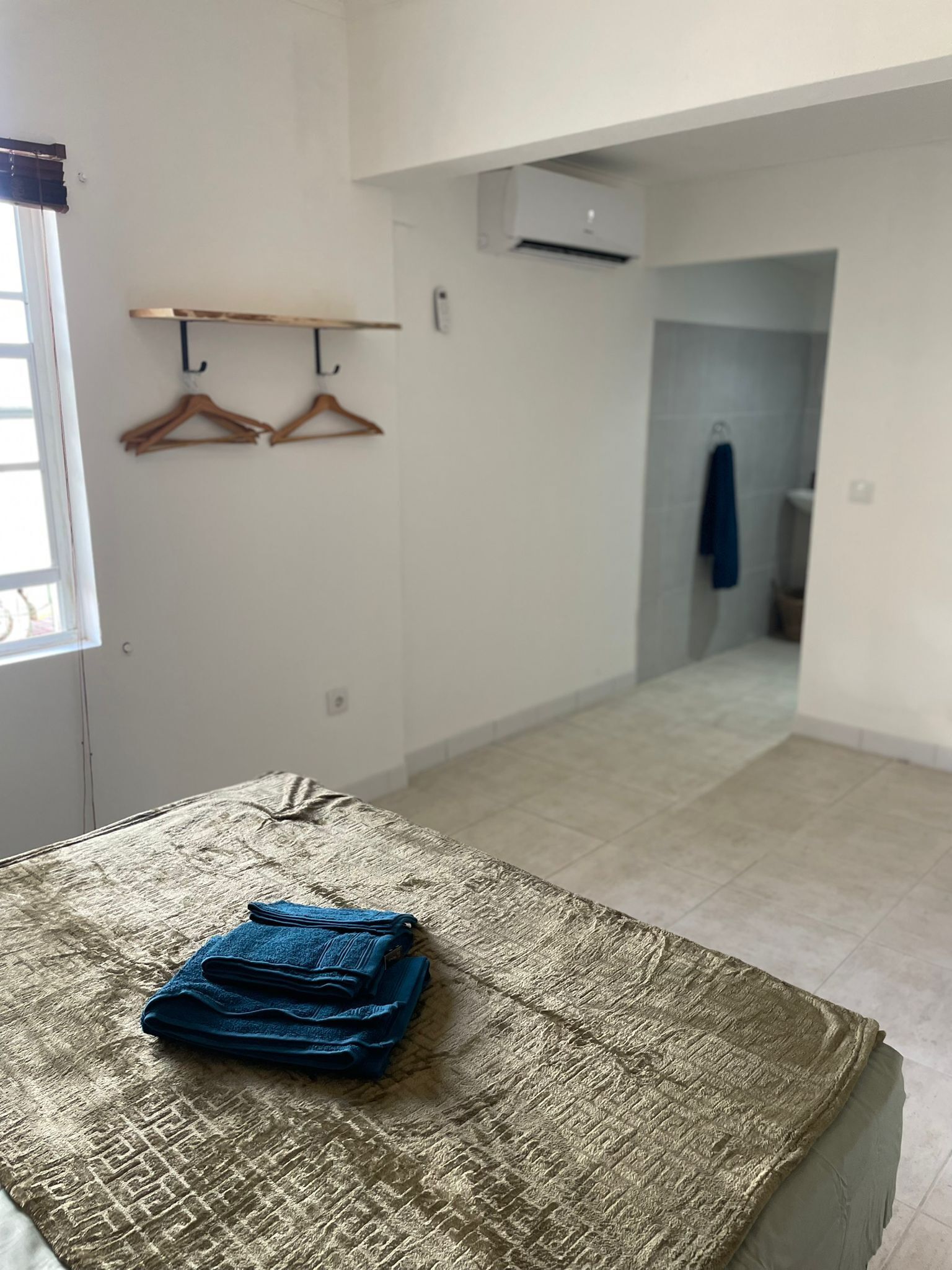 Phòng đôi cơ bản, quang cảnh sân vườn | Bàn ủi/dụng cụ ủi quần áo, truy cập Internet không dây miễn phí 