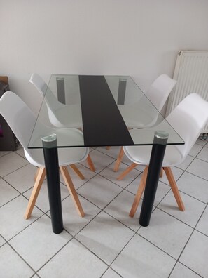 Dining - Appartement 3 Pièces (Rhinau)