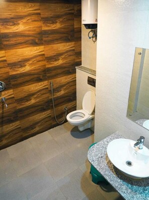 Shower, towels, soap, shampoo - BnBBuddy- Zoomers Home@ 1BR at Gurugram with WiFi, AC (Gurugram)