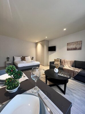 Frette Italian sheets, premium bedding, memory-foam beds - Athenian Retreat Penthouses (Athens)