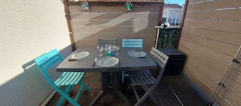 Cozy 2-Room Apartment with A/C, Terrace, Parking for 4 Guests - Marseillan