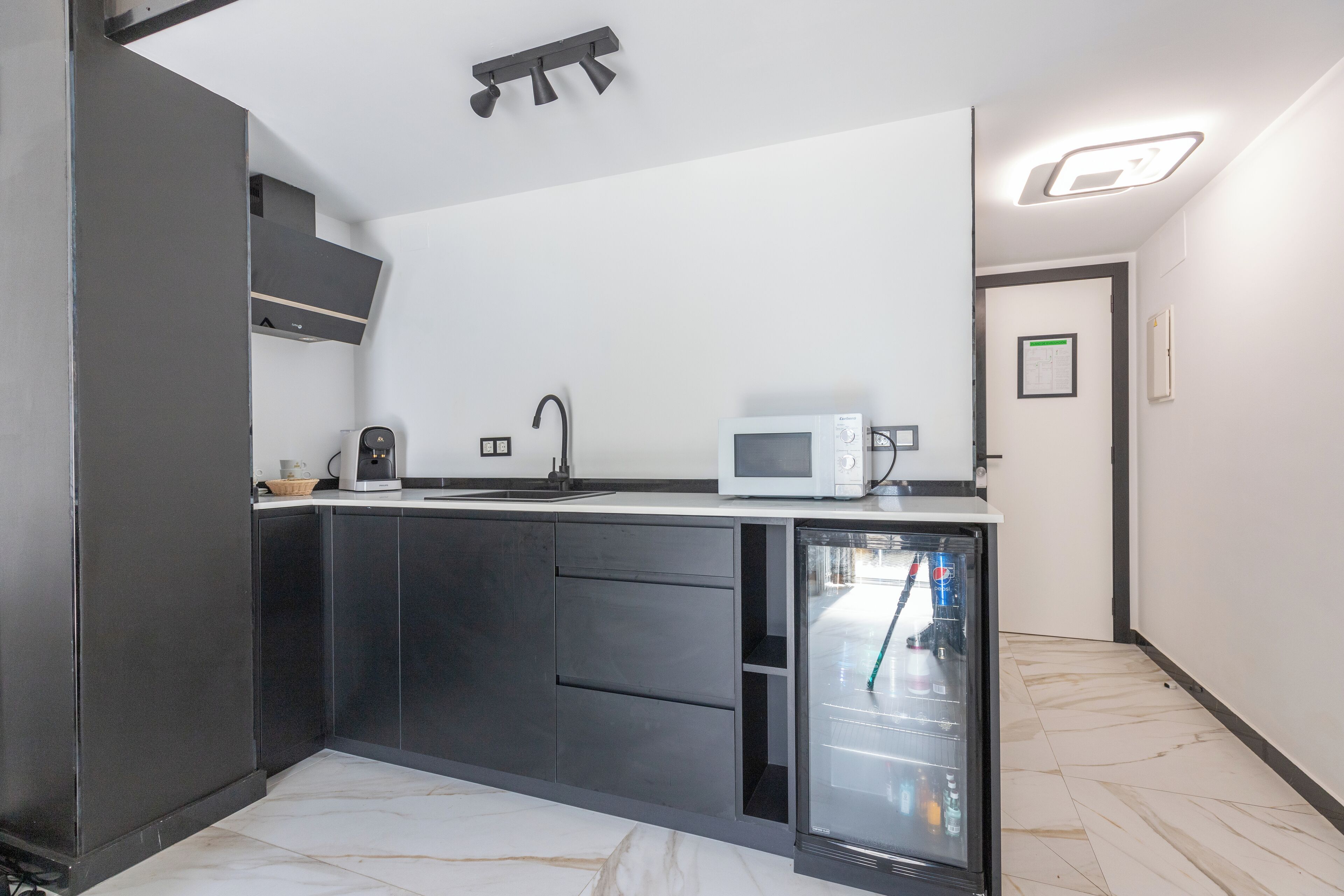 Photo - Hostal Luxury Nit I Dia