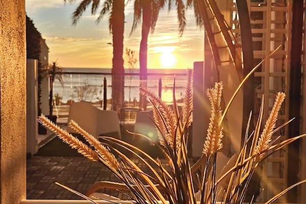 Habitación Deluxe con 1 cama matrimonial o 2 individuales, vista al océano (Altea) | Sábanas de algodón egipcio, ropa de cama de alta calidad y edredón