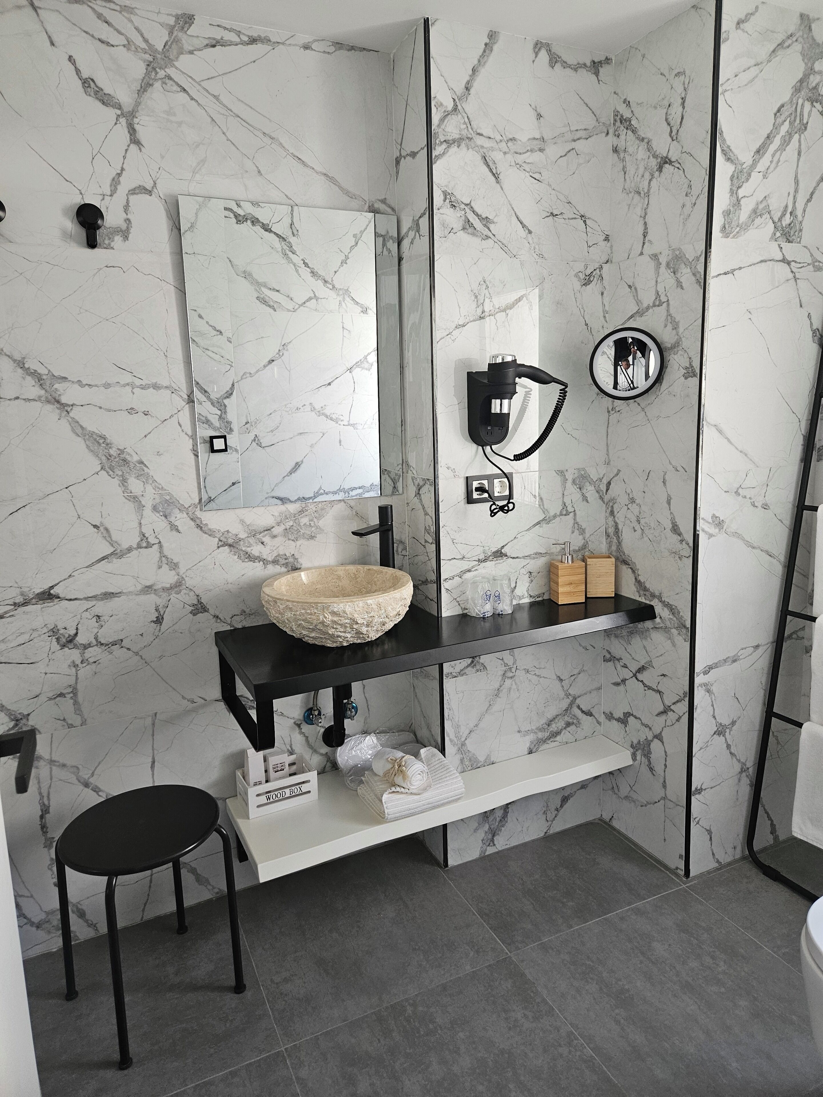 Photo - Hostal Luxury Nit I Dia