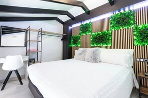 Family Loft, Balcony, Ocean View (Villajoyosa) | Egyptian cotton sheets, premium bedding, down comforters - HOSTAL LUXURY NIT I DIA (Altea)