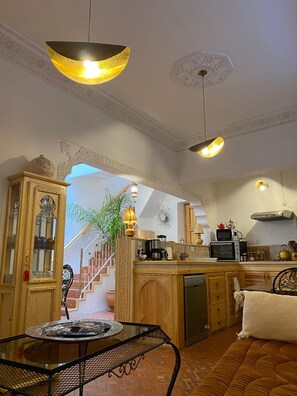 Interior - 'dar Dada' (Safi)