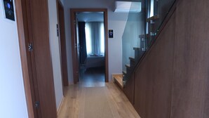 Deluxe Double Room | Living area - Hani i Gjelit Hotel Korce (Korçë)