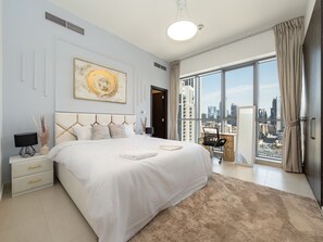 2 bedrooms, iron/ironing board, free WiFi - Modern 2Bed Apt with Burj Khalifa Views (Dubai)