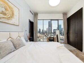 2 bedrooms, iron/ironing board, free WiFi - Modern 2Bed Apt with Burj Khalifa Views (Dubai)