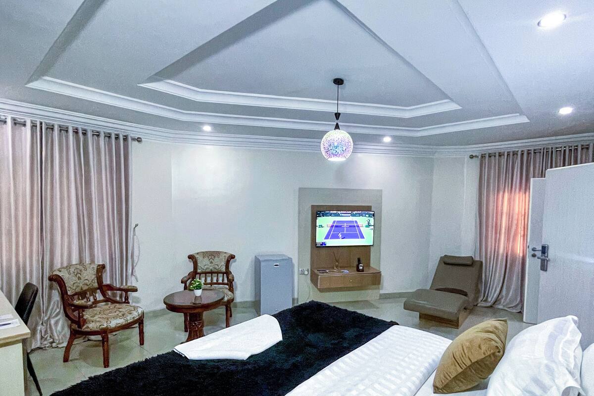 Comfort Room | Egyptian cotton sheets, premium bedding, down duvets