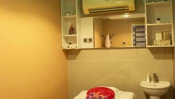 Sauna, baño turco, masajes con piedras calientes