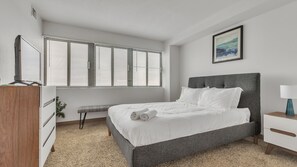 2 bedrooms, desk, travel cot, free WiFi - This apartment is a 2 bedroom(s), 1 bathrooms, located in Harrisburg, PA. (Harrisburg)