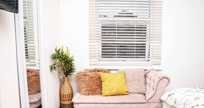 Luxury Studio Flat in London