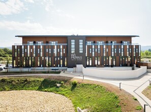 Exterior - Bô Hôtels Ambronay (Ambronay)