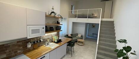 Microwave, stovetop, dishwasher