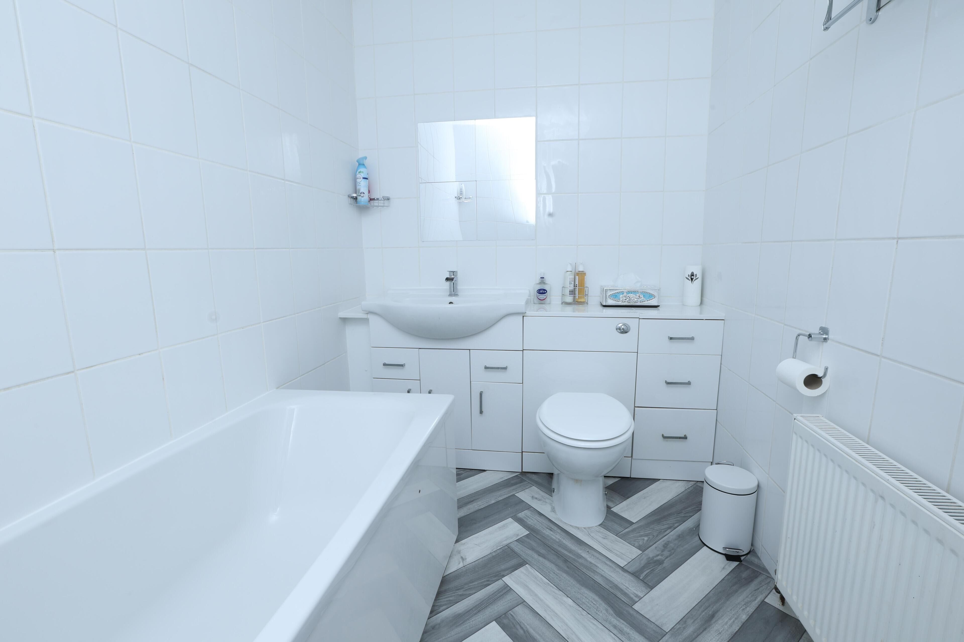 House | Bathroom | Shower, towels