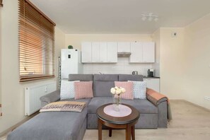 TV - Wilczak 20C | Functional Apartment | Parking (Poznan)