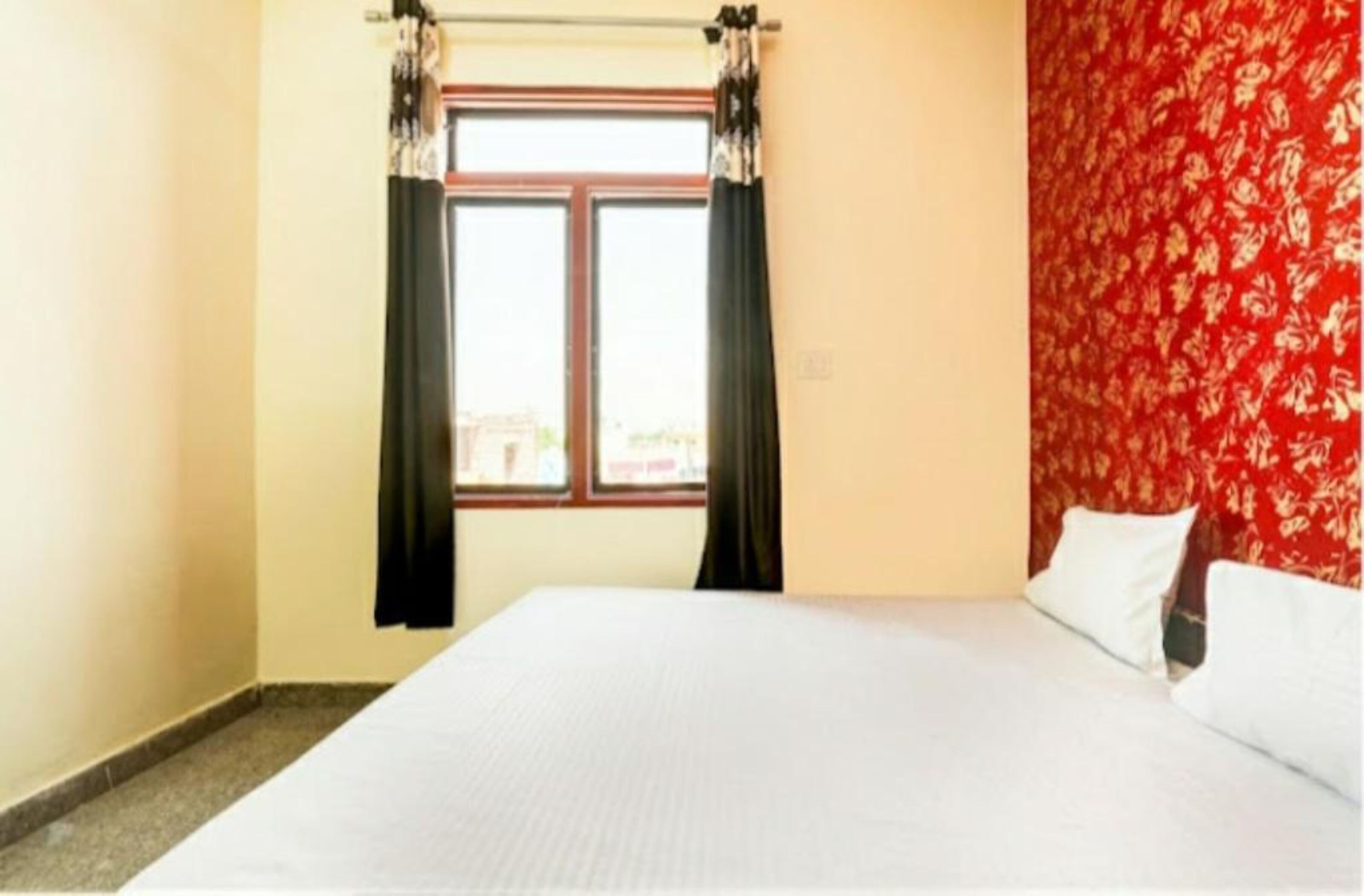 Photo - Goroomgo Hotel M J Agra Near Taj Mahal 950m