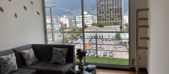 Cozy 2-bedroom apartment with WiFi, fitness room in charming Quito