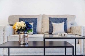 TV - Newly refurbished, Near the coast, Sleeps 5 (Northumberland)