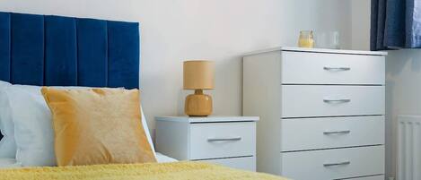 3 chambres, accĂšs Internet, draps fournis