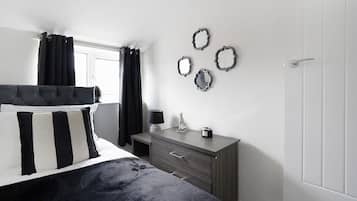 3 bedrooms, internet, bed sheets