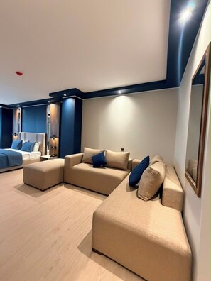 Suite | Premium bedding, minibar, laptop workspace, blackout curtains