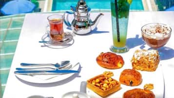 Petit déjeuner buffet compris tous les jours