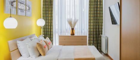 1 bedroom, iron/ironing board, WiFi, bed sheets