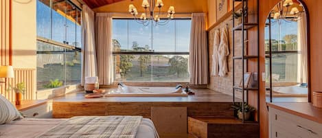 Chalet | Desk, blackout curtains, soundproofing, free WiFi