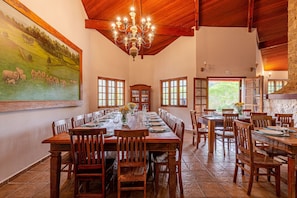 Villa | Dining - Fazenda Realeza (Pedra Bela)