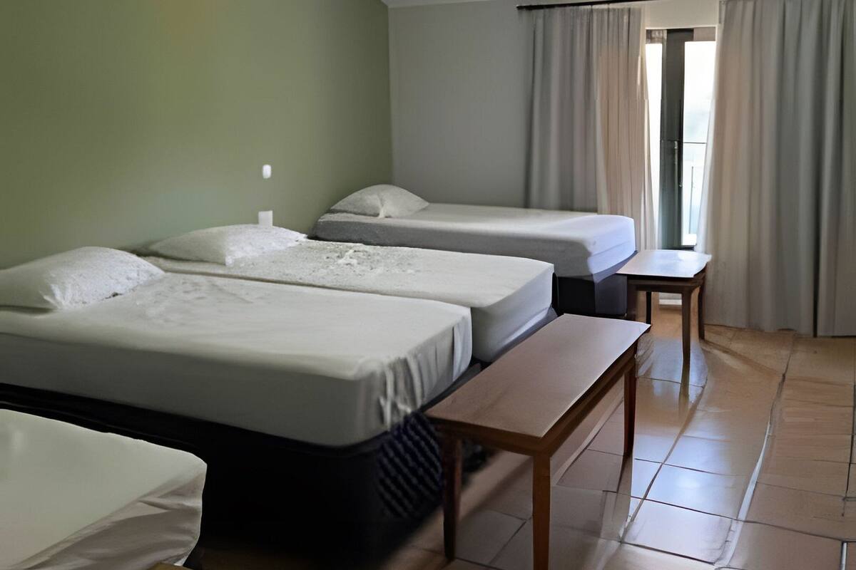 Villa, eigener Pool, Bergblick | 4 Schlafzimmer, Schreibtisch, Verdunkelungsvorhänge