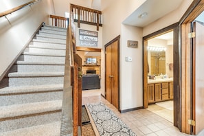 Apartment (2 Bedrooms) | Interior - Community Beach Access: Lake Harmony Townhome (Lake Harmony)