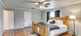 Spacious Orange Rental ~ 3 Mi to Museums & Garden!