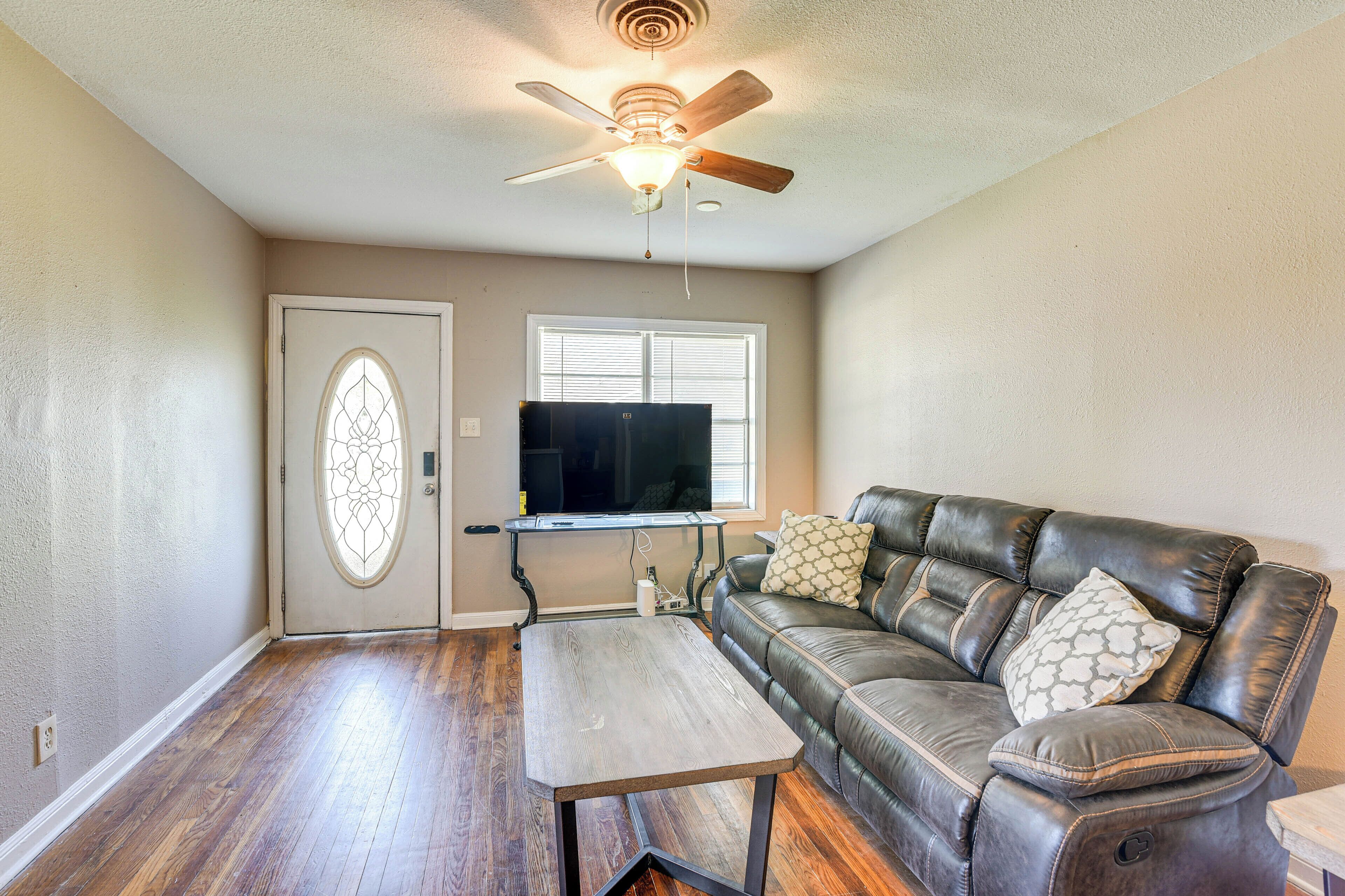 House (4 Bedrooms) | Front of property