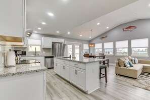 House (3 Bedrooms) | Interior - Modern Freeport Home w/ Views: Walk to Beach! (Freeport)