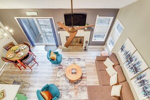 Interior - Cozy Cabin w/ Deck < 1 Mi to Jack Frost Resort! (White Haven)