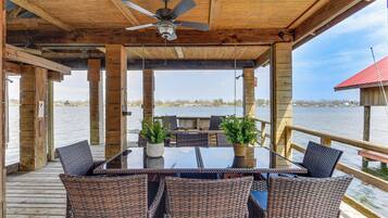 House (3 Bedrooms) | Front of property