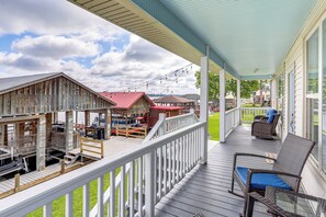 House (3 Bedrooms) | Interior - Lakefront Oscar Home w/ Game Room + Boat Dock! (Oscar)