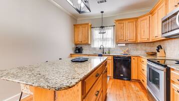 Nhà (3 Bedrooms) | Nội thất