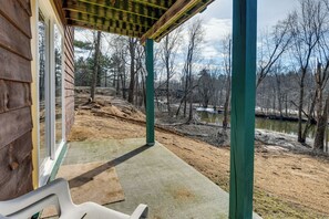 House (2 Bedrooms) | Interior - Riverfront Peru Cabin ~ 2 Mi to Lake Champlain! (Peru)