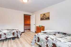 House (2 Bedrooms) | Interior - Riverfront Peru Cabin ~ 2 Mi to Lake Champlain! (Peru)