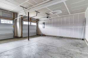 Interior - Quiet Avon Home - Near Indianapolis Speedway! (Avon)