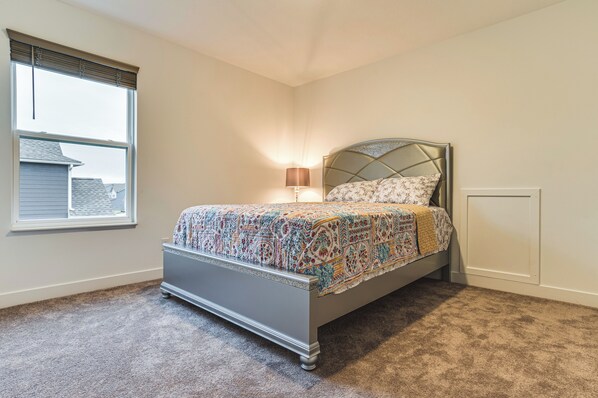 Interior - Quiet Avon Home - Near Indianapolis Speedway! (Avon)